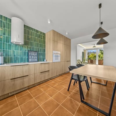 Аренда просторной 4-комнатной квартиры 88 м² в районе Карлова Вес, Братислава, Словакия